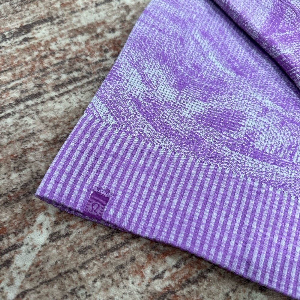 Lululemon Women Size 2 Long Sleeve Rest Less Pullover Purple Thumb Loop Lavender - Picture 8 of 9